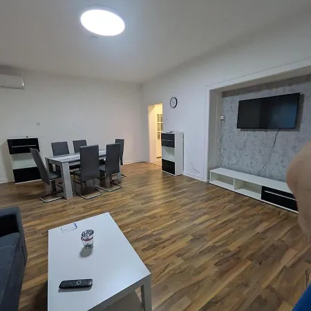 Voll Eingerichtete In